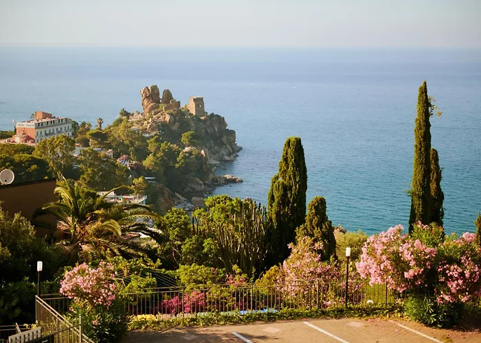 Cefalhome - Magara * Cefalù