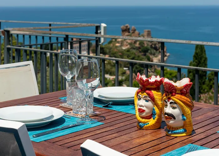 Cefalhome - Magara Cefalu